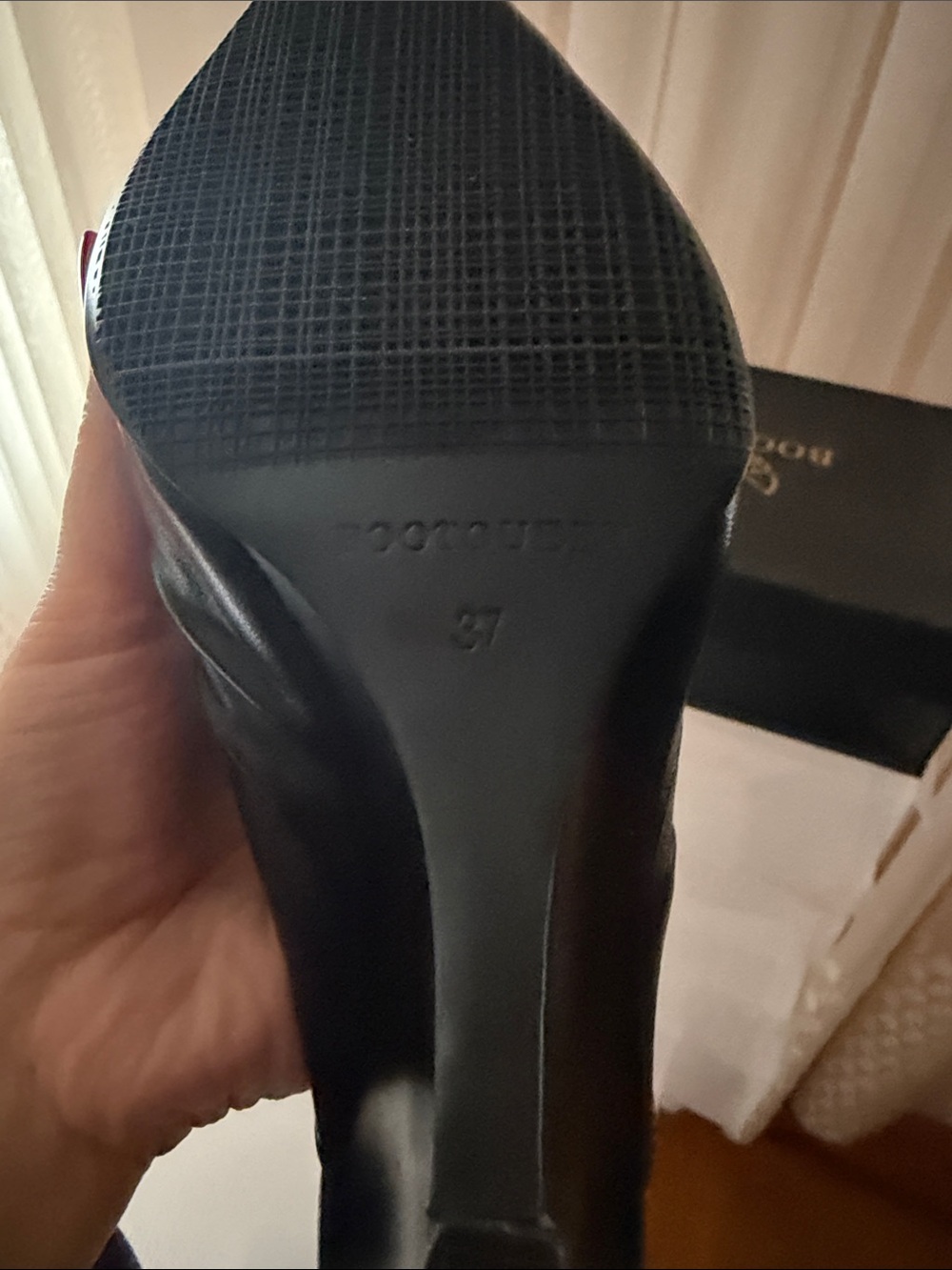BootQueen Wedges - Picture 5 of 5